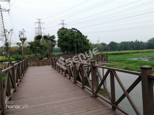 ���̰���