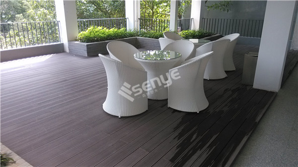 ���̰���